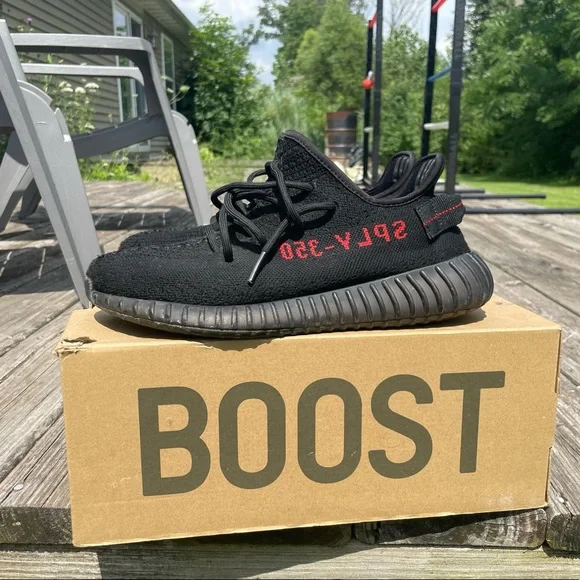 adidas Yeezy Boost 350 V2